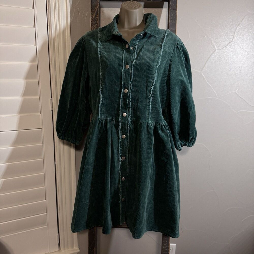 Peach Love Size L Women's Green Corduroy Pull Over Half Sleeve Dress
